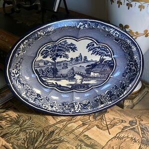 Vintage DAHER Decorated Ware Tin Blue/White OVAL TRAY Made in England